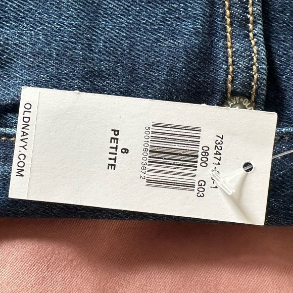 NWT Low-Rise OG Loose Cut-Off Jeans - 6 Petite - Picture 12 of 12